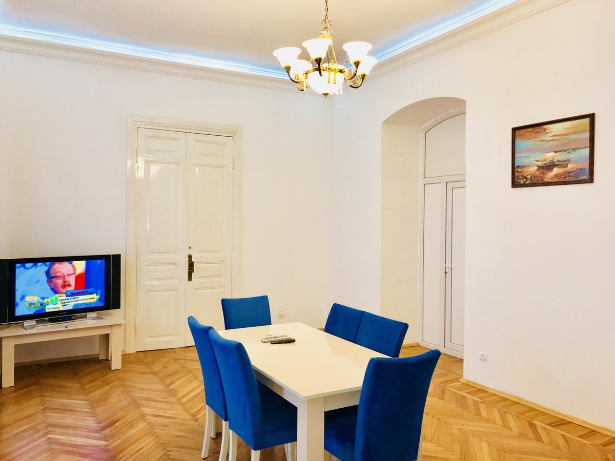 Check-In Apartment Near Fountain Square Vidadi Str บากู ภายนอก รูปภาพ