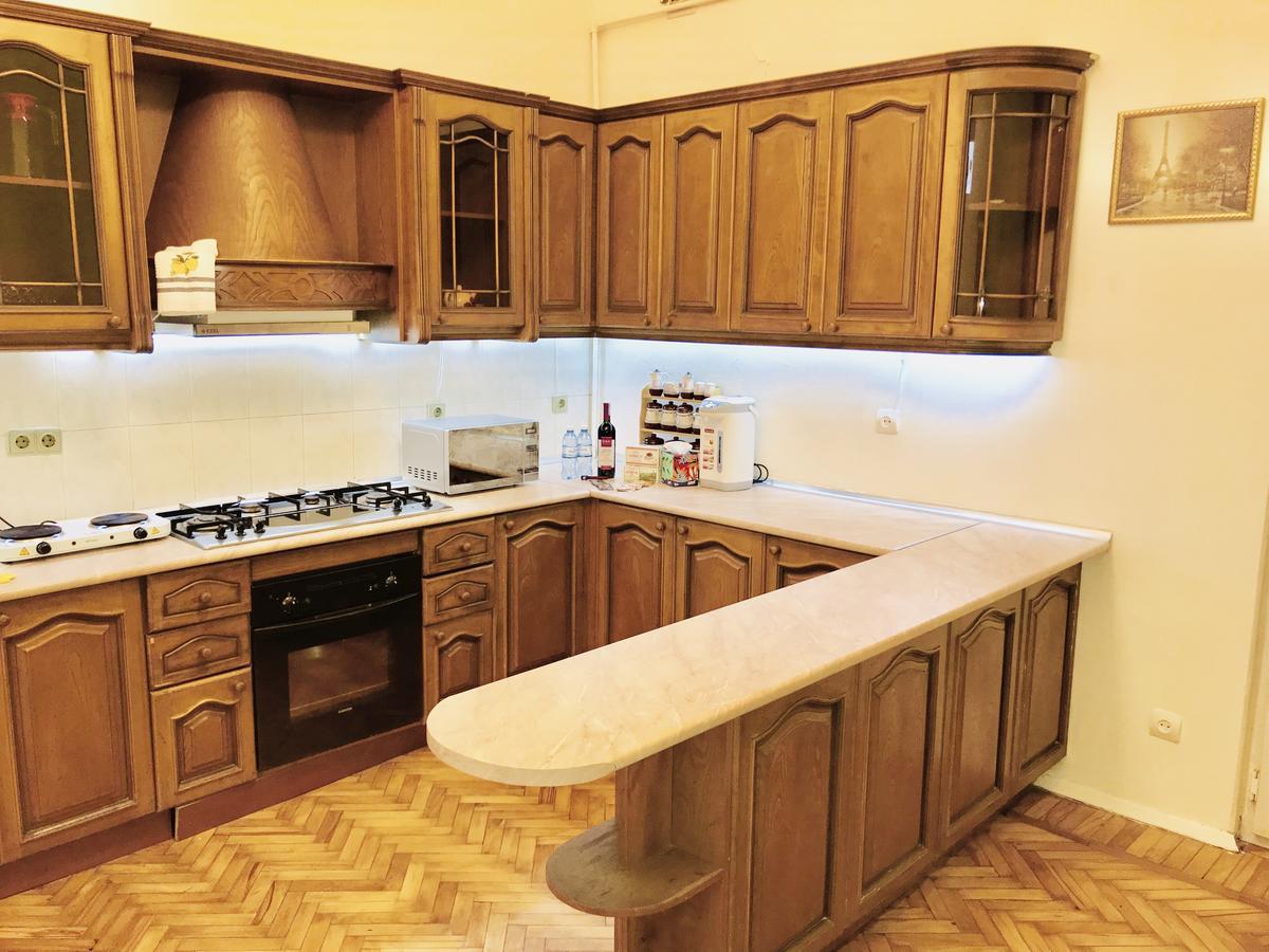Check-In Apartment Near Fountain Square Vidadi Str บากู ภายนอก รูปภาพ