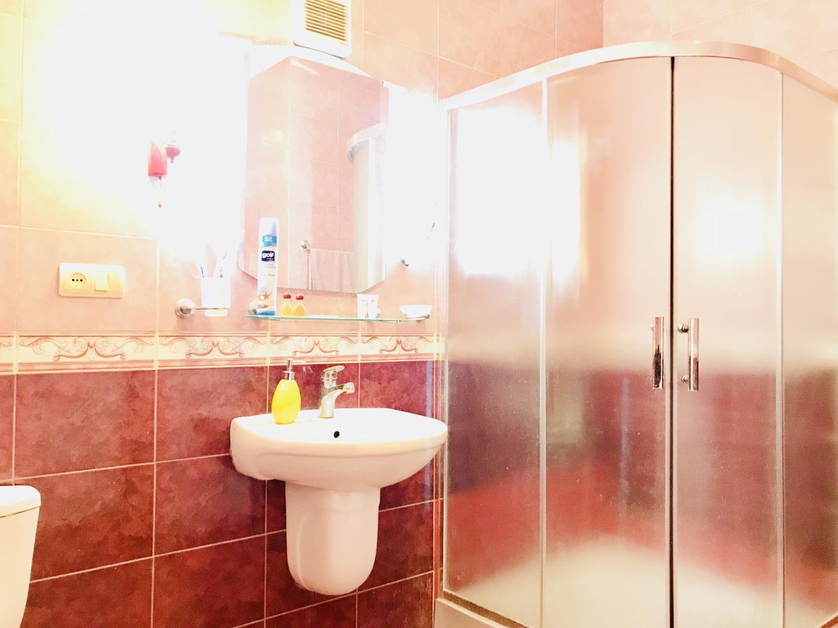 Check-In Apartment Near Fountain Square Vidadi Str บากู ภายนอก รูปภาพ